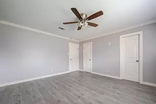 5806 Cartagena St, Houston, TX 77035 - Photo 26