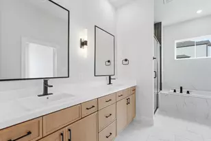 9214 Ft George St, Houston, TX 77063 - Photo 14