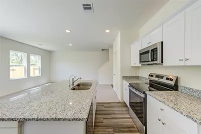 10207 Purple Daphne Lane, Houston, TX 77016 - Photo 4