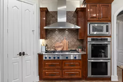 4447 Chateau Creek Way, Spring, TX 77386 - Photo 18
