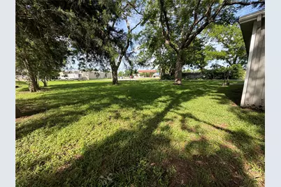 819 W Kyle Road, Clute, TX 77531 - Photo 22
