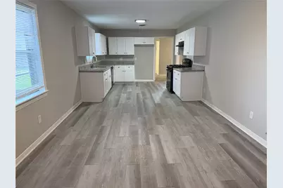 819 W Kyle Road, Clute, TX 77531 - Photo 10