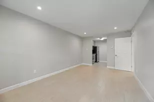 2250 Bering Dr, Houston, TX 77057 - Photo 6