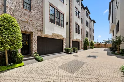 11 Robita Street, Houston, TX 77019 - Photo 2