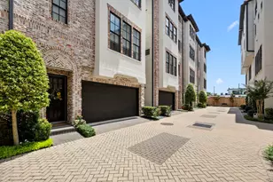 11 Robita St, Houston, TX 77019 - Photo 2