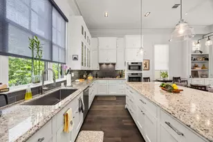 11 Robita St, Houston, TX 77019 - Photo 8