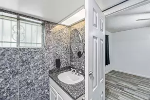 4422 Sandydale Ln, Houston, TX 77039 - Photo 10