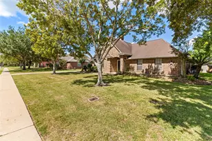 55 Silver Lace Ct, Lake Jackson, TX 77566 - Photo 34