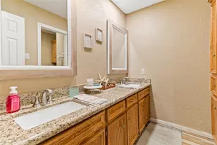 55 Silver Lace Ct, Lake Jackson, TX 77566 - Photo 22