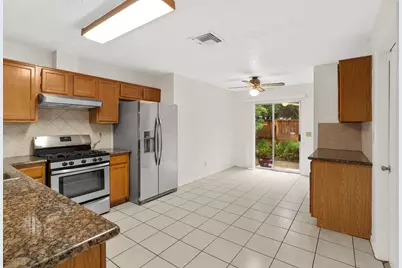 4719 Rainbow Run, Sugar Land, TX 77479 - Photo 4