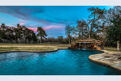 6892 Palm Road, Sealy, TX 77474 - Photo 6