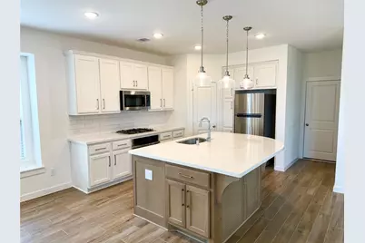 13125 Cobalt Cove Court, Texas City, TX 77568 - Photo 2