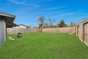 834 Ellington St, Houston, TX 77088 - Photo 32