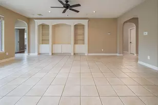 12406 Santiago Cove Ln, Houston, TX 77041 - Photo 10