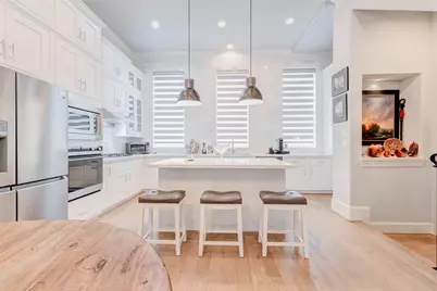 1323 Hunters Meadow Ln, Houston, TX 77055 - Photo 10