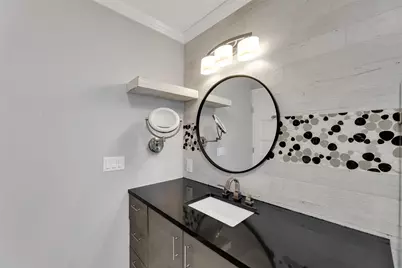 10155 Hazelhurst Drive, Houston, TX 77043 - Photo 28