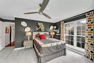 10155 Hazelhurst Dr, Houston, TX 77043 - Photo 24