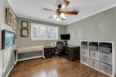 10155 Hazelhurst Drive, Houston, TX 77043 - Photo 22