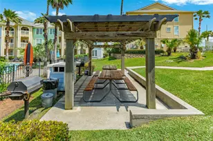 7000 Seawall Blvd, Galveston, TX 77551 - Photo 26