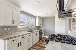 24615 Shellbrook Dr, Houston, TX 77336 - Photo 14