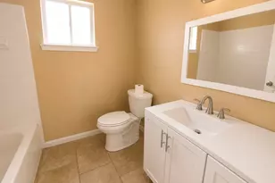 8410 Garden Parks Dr, Houston, TX 77075 - Photo 6