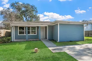 7019 Sur Ct, Houston, TX 77033 - Photo 1