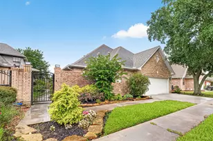 4415 Country Club View, Baytown, TX 77521 - Photo 6