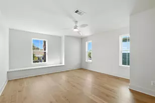 711 Ball St, Galveston, TX 77550 - Photo 24