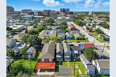 711 Ball Street, Galveston, TX 77550 - Photo 4