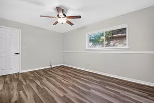 9026 Concho St, Houston, TX 77036 - Photo 20