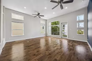 5631 Kiam St, Houston, TX 77007 - Photo 2
