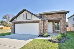 204 Laura Leigh Ln, Angleton, TX 77515 - Photo 2