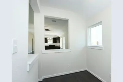 204 Laura Leigh Lane, Angleton, TX 77515 - Photo 8