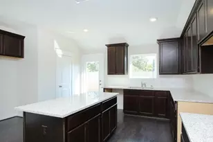 204 Laura Leigh Ln, Angleton, TX 77515 - Photo 18