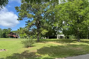 35 Imperial Cir, Coldspring, TX 77331 - Photo 1