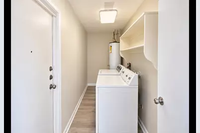 2114 S Yorktown Court S, League City, TX 77573 - Photo 8