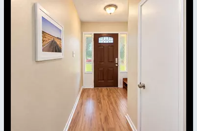 2114 S Yorktown Court S, League City, TX 77573 - Photo 2