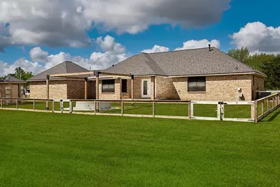 1403 Avenue L, Santa Fe, TX 77510 - Photo 10