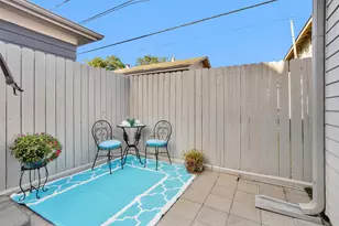 1202 Walton St, Houston, TX 77009 - Photo 26
