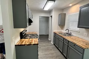 918 N Pine Ave, Livingston, TX 77351 - Photo 4