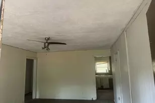 415 2nd St, Jasper, TX 75951 - Photo 2