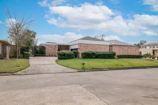 20 Charleston Street N, Sugar Land, TX 77478 - Photo 1