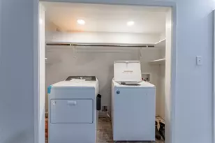 20 Charleston Street N, Sugar Land, TX 77478 - Photo 32