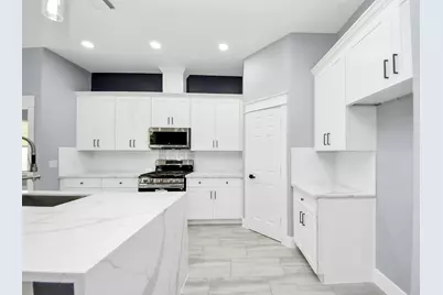 406 S Iowa Street, La Porte, TX 77571 - Photo 16