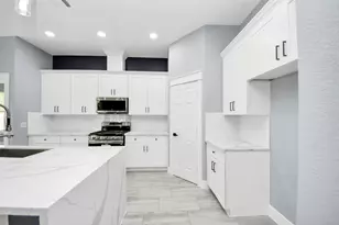 406 S Iowa St, La Porte, TX 77571 - Photo 16