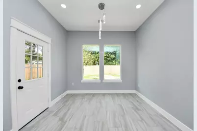 406 S Iowa Street, La Porte, TX 77571 - Photo 22