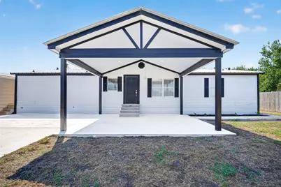 2426 N Battlebell Road, Highlands, TX 77562 - Photo 2