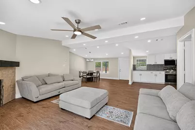 2426 N Battlebell Road, Highlands, TX 77562 - Photo 20