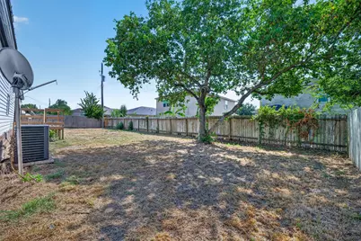 2426 N Battlebell Road, Highlands, TX 77562 - Photo 48