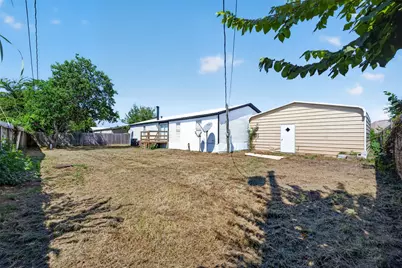 2426 N Battlebell Road, Highlands, TX 77562 - Photo 50